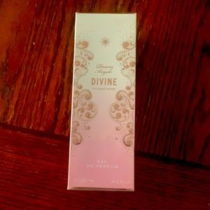Dream Angel’s divine perfume by Victoria’s Secret